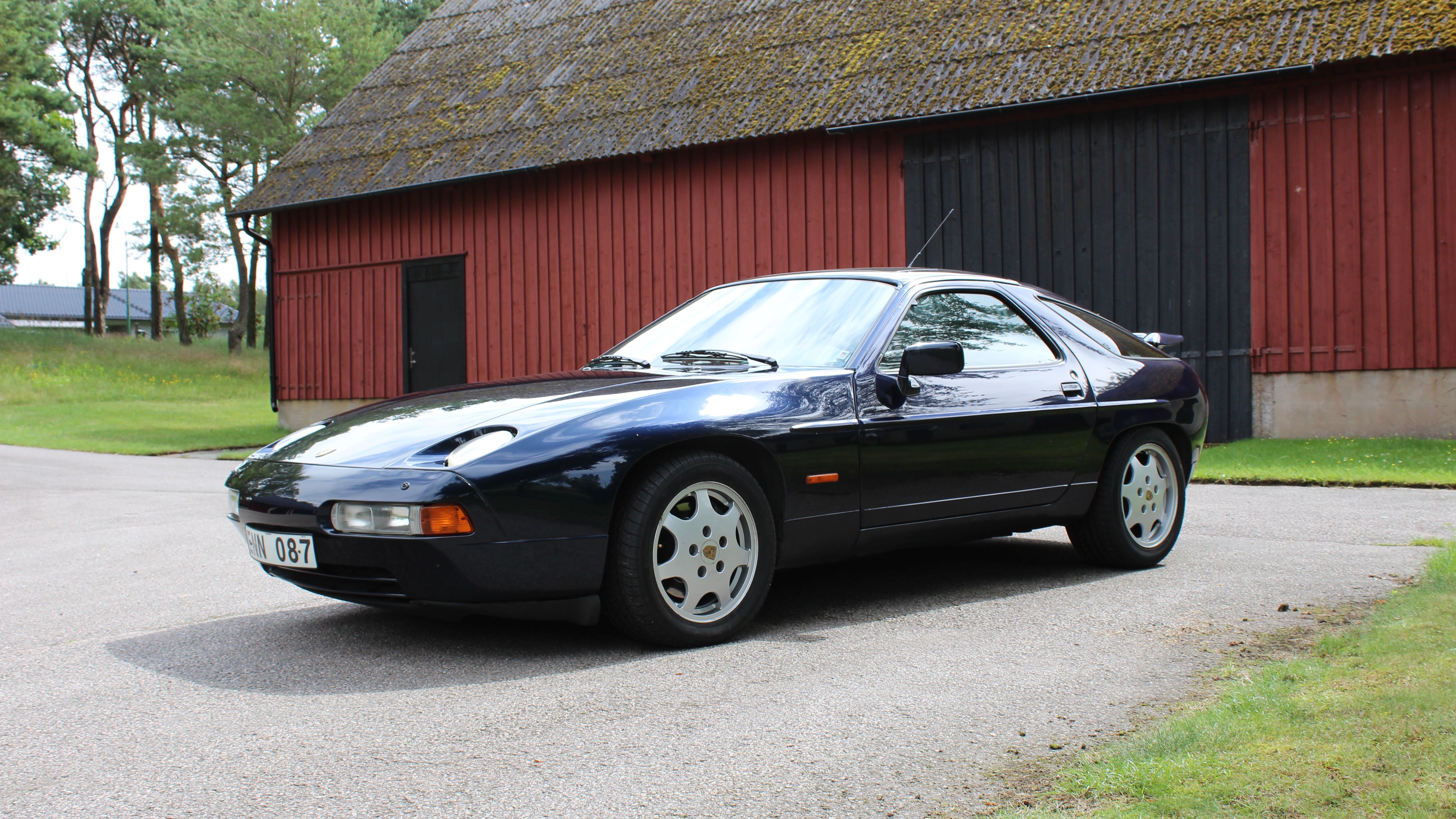 Porsche 928 GT