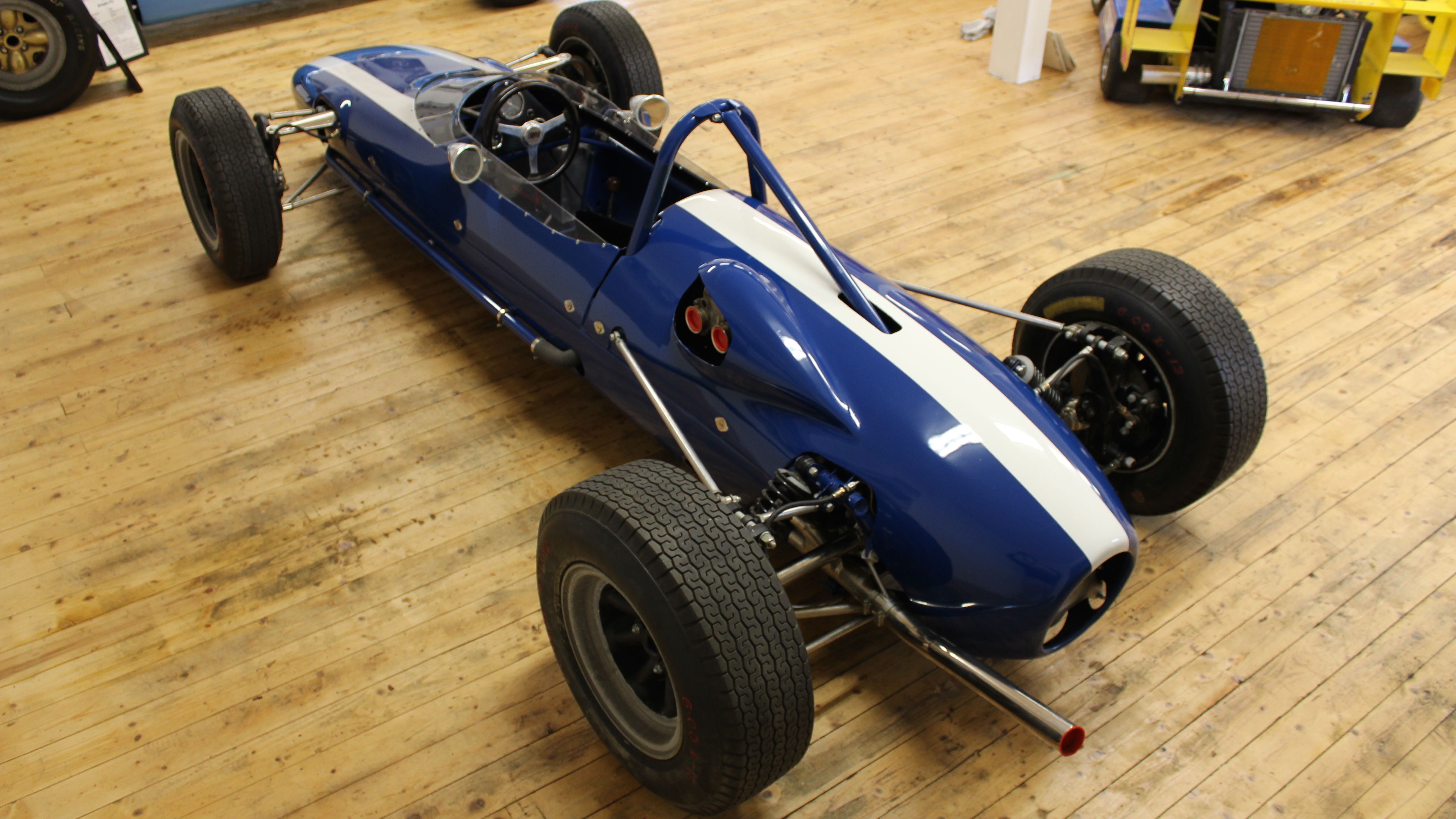 cooper F3 snett bak