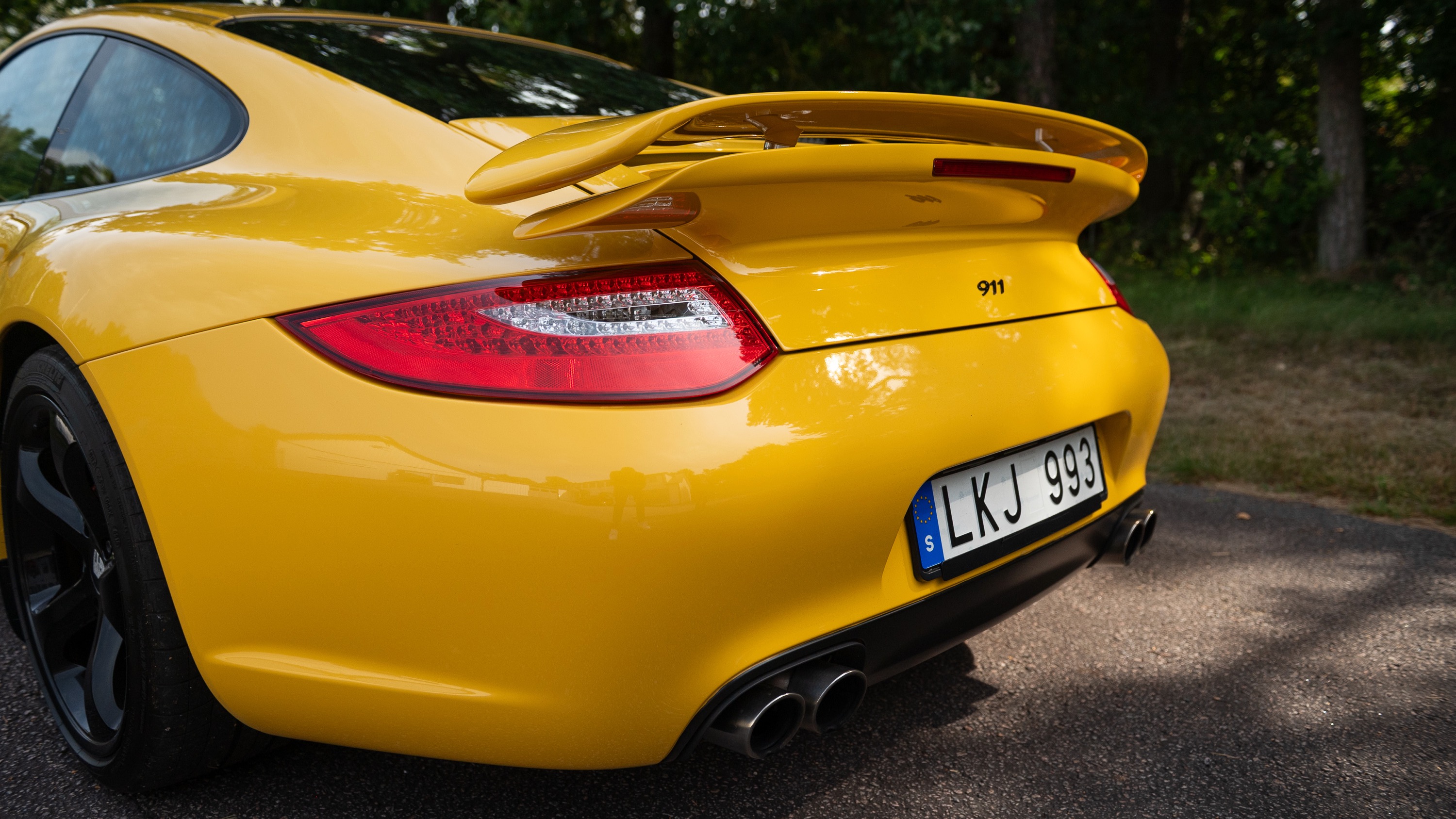 Porsche 997 snett bak detalj