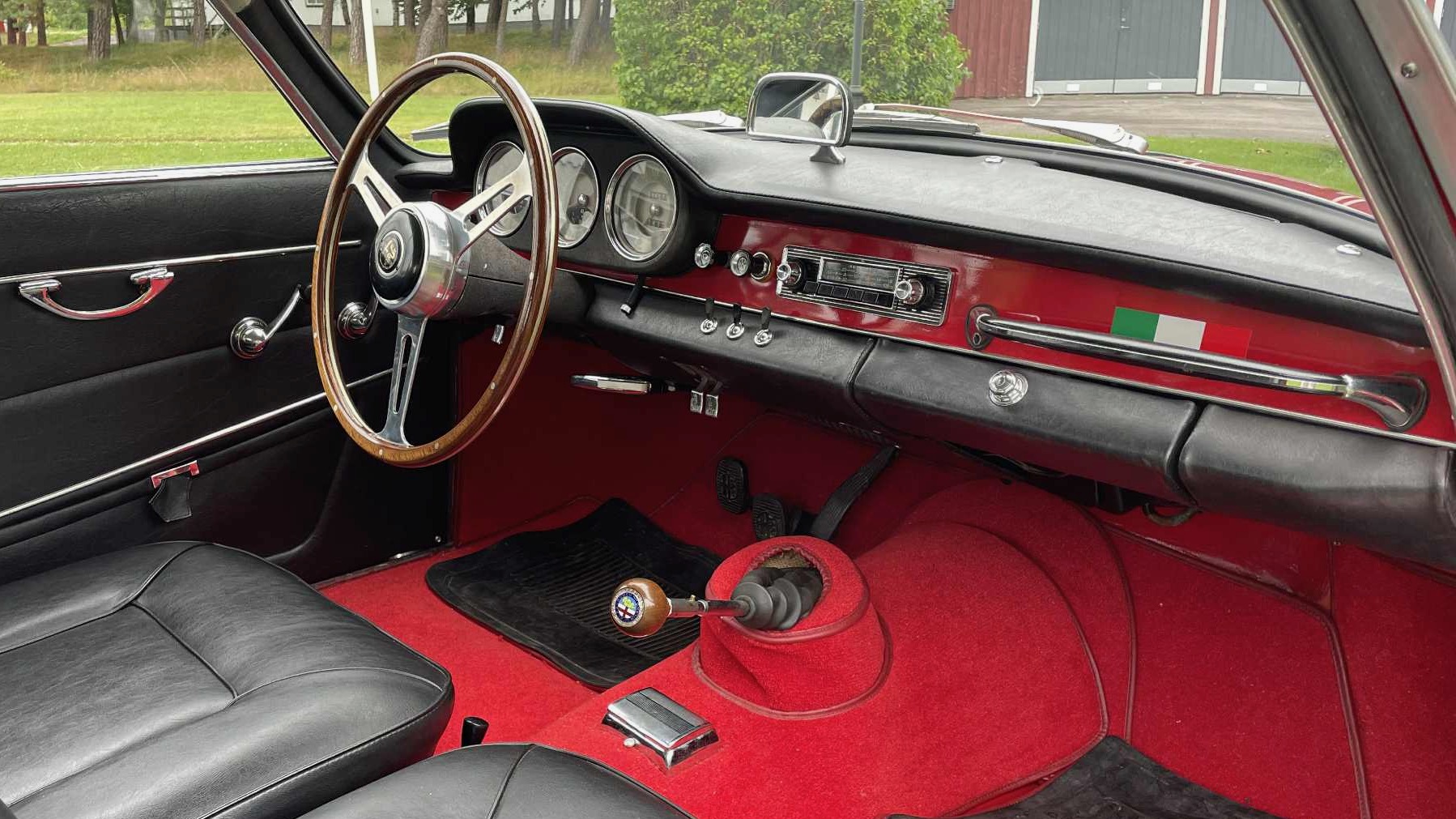 Alfa Giulia inredning4