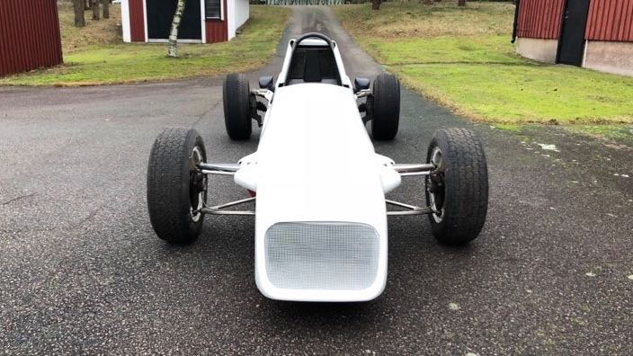 van Diemen RF83 framifrån