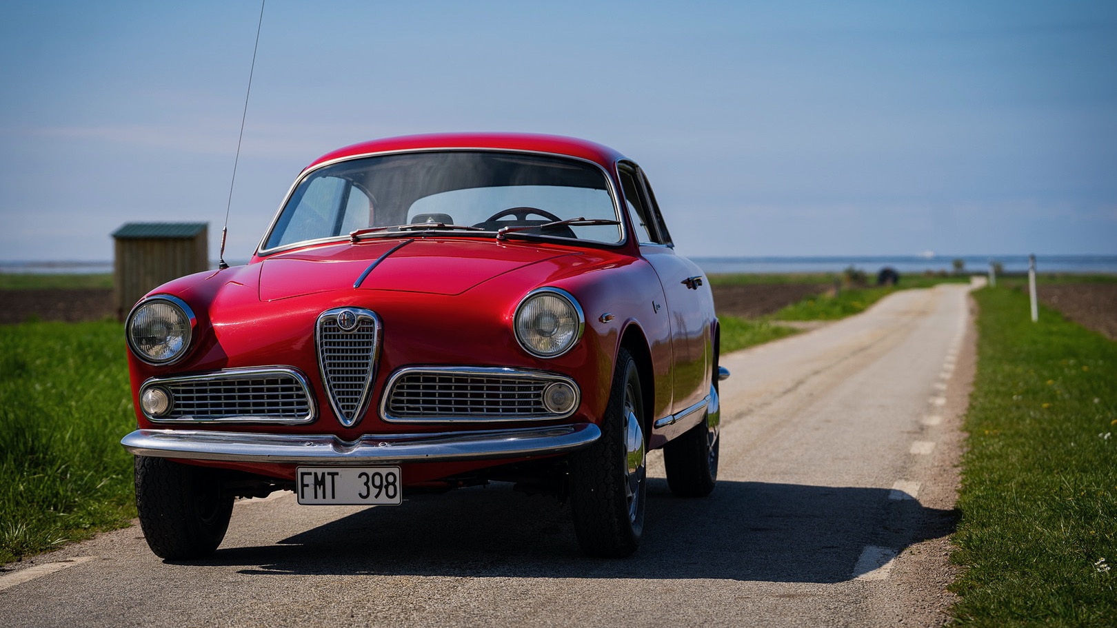 Alfa Giulia snett fram auktion